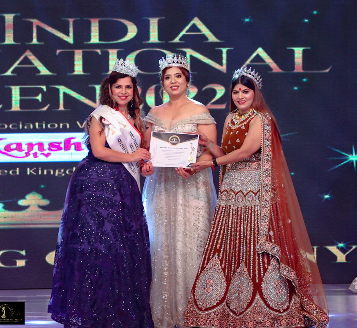 CROWNING MOMENTS - Mrs India International Queen