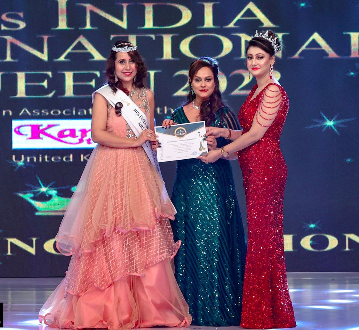 CROWNING MOMENTS - Mrs India International Queen