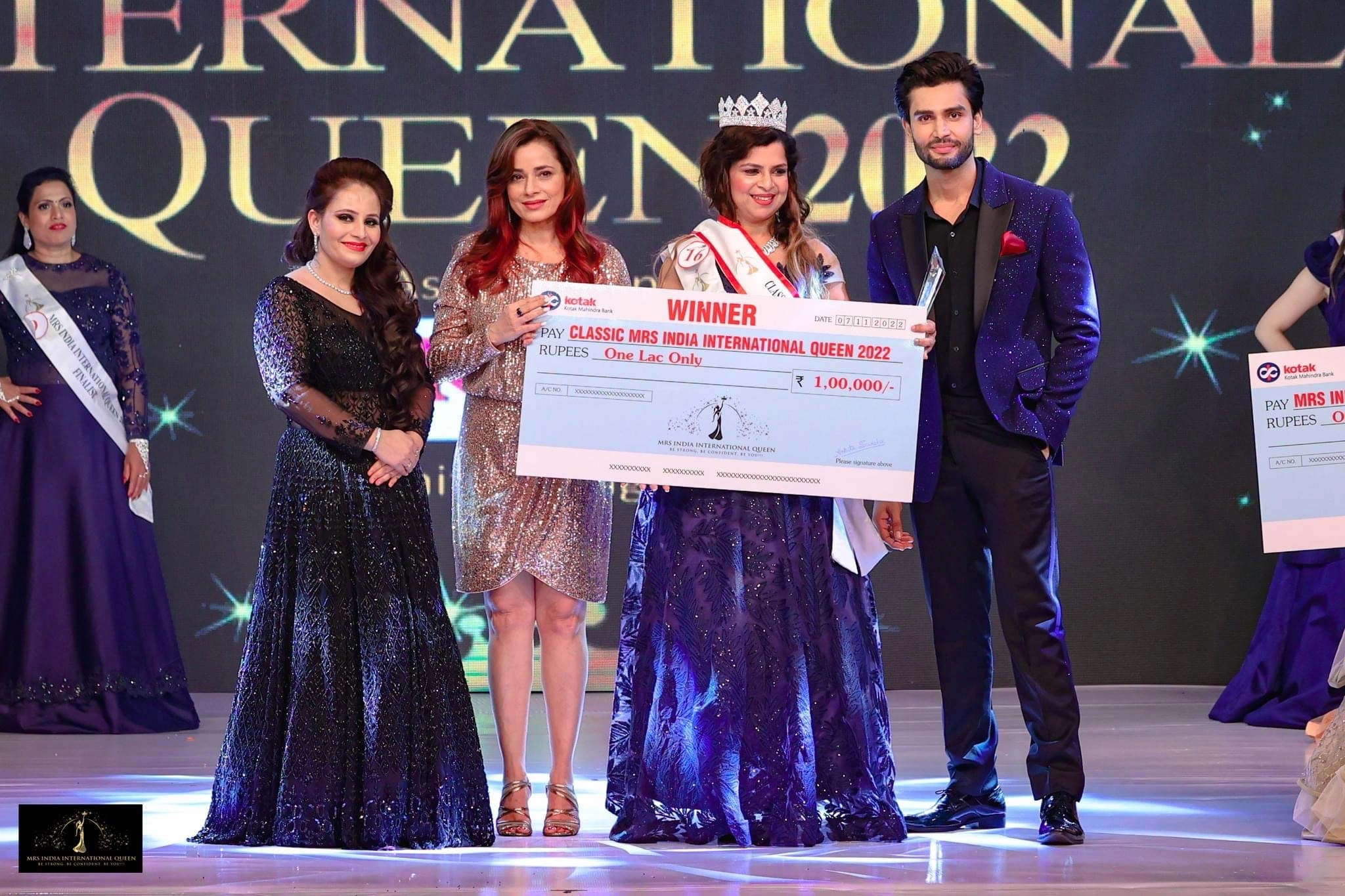 WINNING MOMENTS - Mrs India International Queen