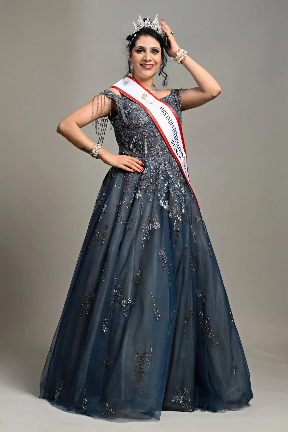 MRS. DHANASHRI JOSHI DESHMUKHk - WINNER OF MRS INDIA INTERNATIONAL QUEEN 2026